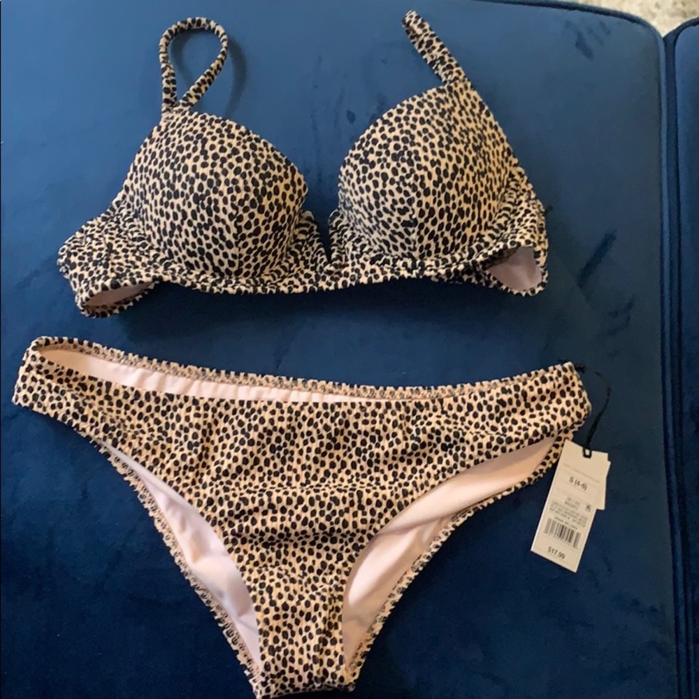 NWT leopard print bikini